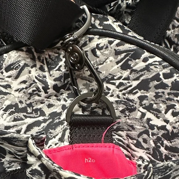 LuluLemon Black and White Patterned Duffel Bag, gym - Picture 11 of 16